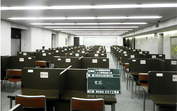 図書館学習室LED照明取替工事